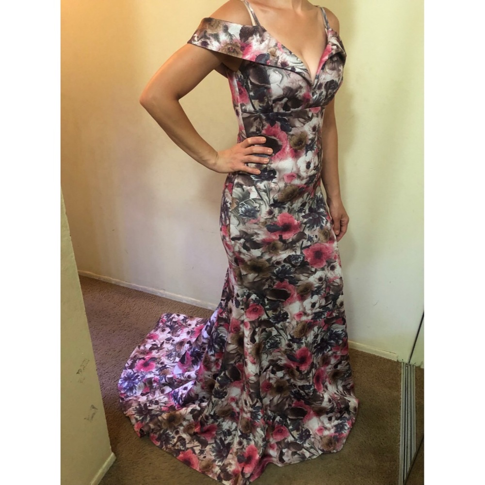 Floral multicolor dress (WORN ONCE)